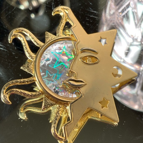 Jewelry - Pin Hologram Moon and Stars Yin & Yang #P1-6